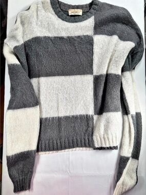 MEIMEIJ Color Block Mohair Sweater Size 42 Like New